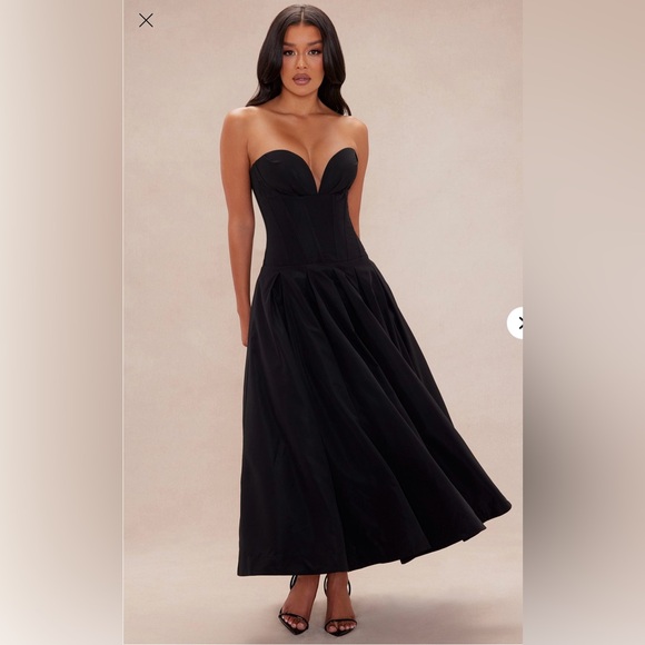 Elegant Black Strapless Dress - Picture 1 of 6